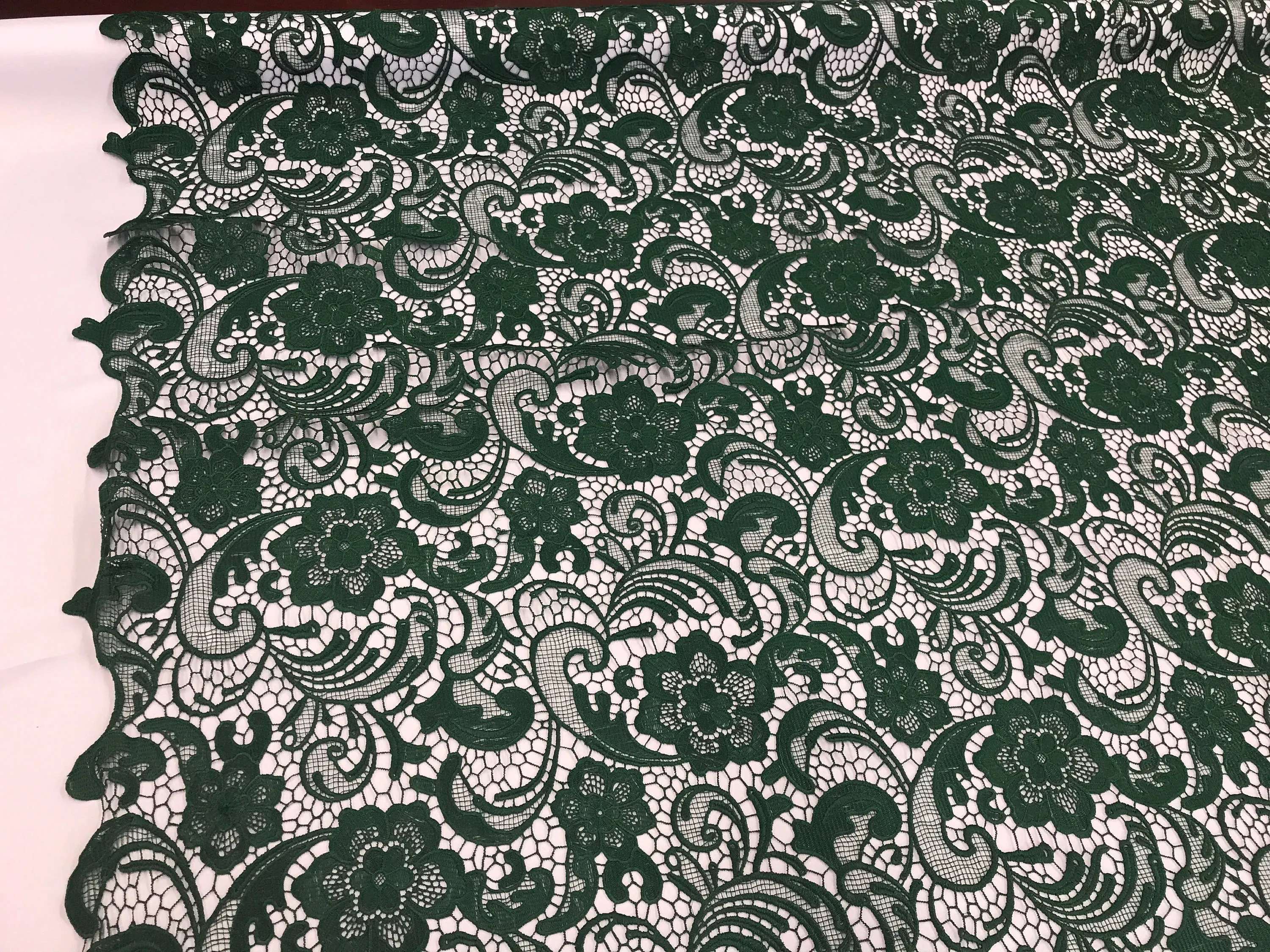 Hunter green floral guipure-chemical lace-dresses-fashion-apparel-nightgown-prom-decorations-sold by the yard.