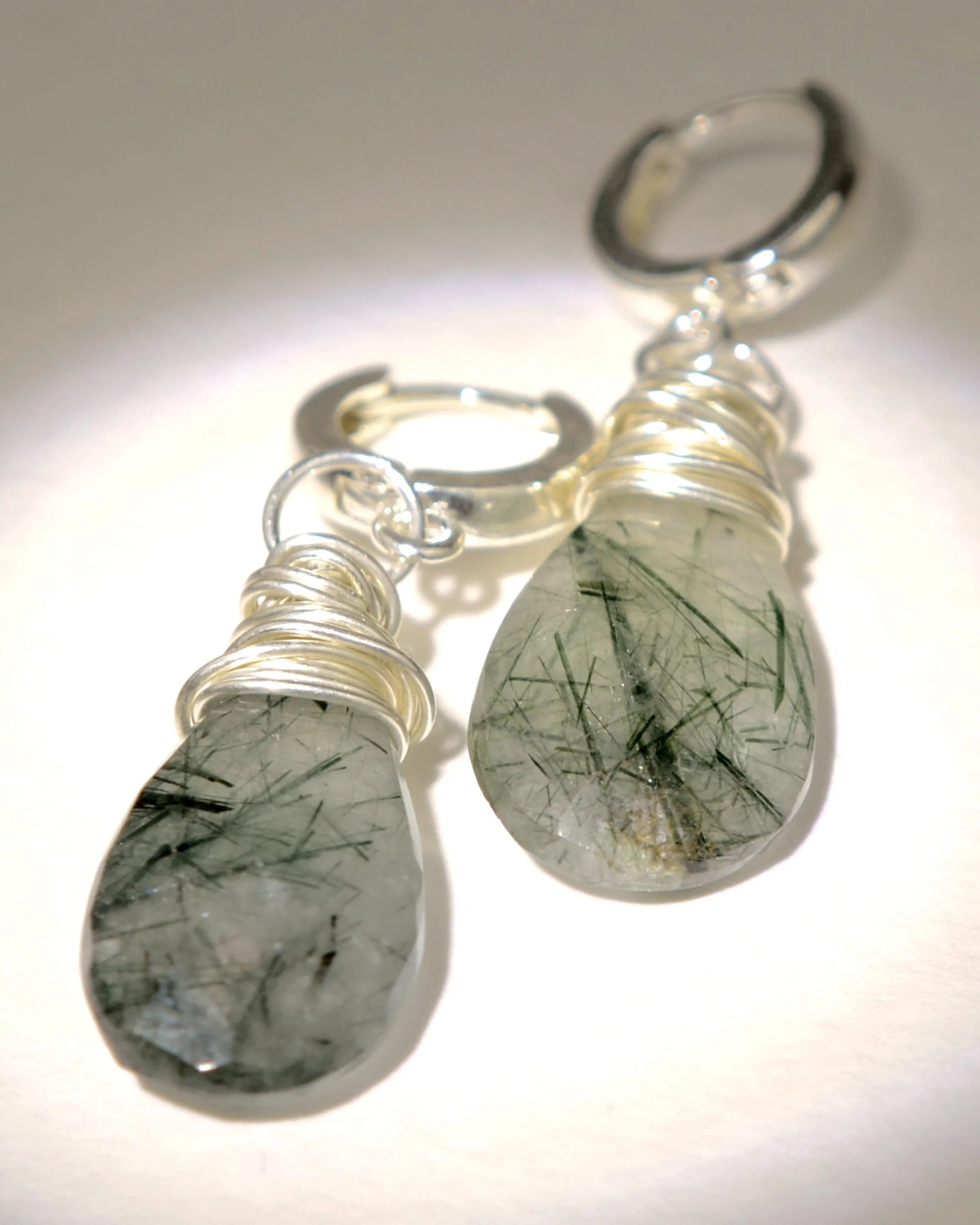 Silver wire wrapped green crystal quartz earrings, teardrop stone, bohemian vibe earrings, romantic gift