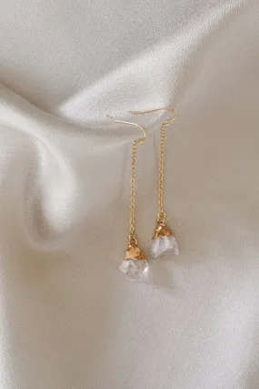 Xander Kostroma -Clear Quartz Drop Earrings –14ct Gold-Plated Chain, Master Healer for Energy, Immunity & Balance –For Fashion with healing power